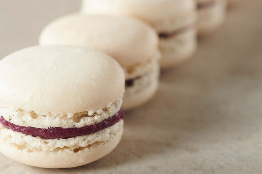 Macaron Ivoire Cassis