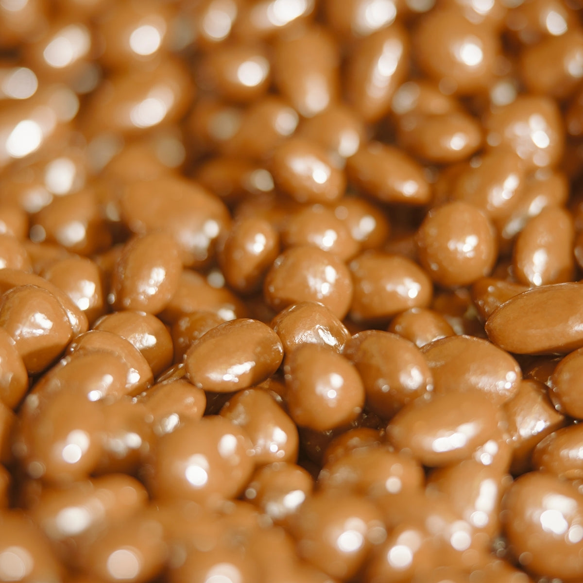 Amandes enrobées de chocolat au lait