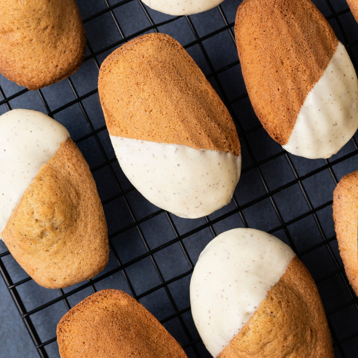 Madeleines à la vanille et au chocolat blanc