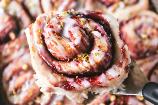 Brioche roulée pistache framboise