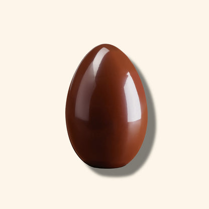 Oeuf en chocolat lisse