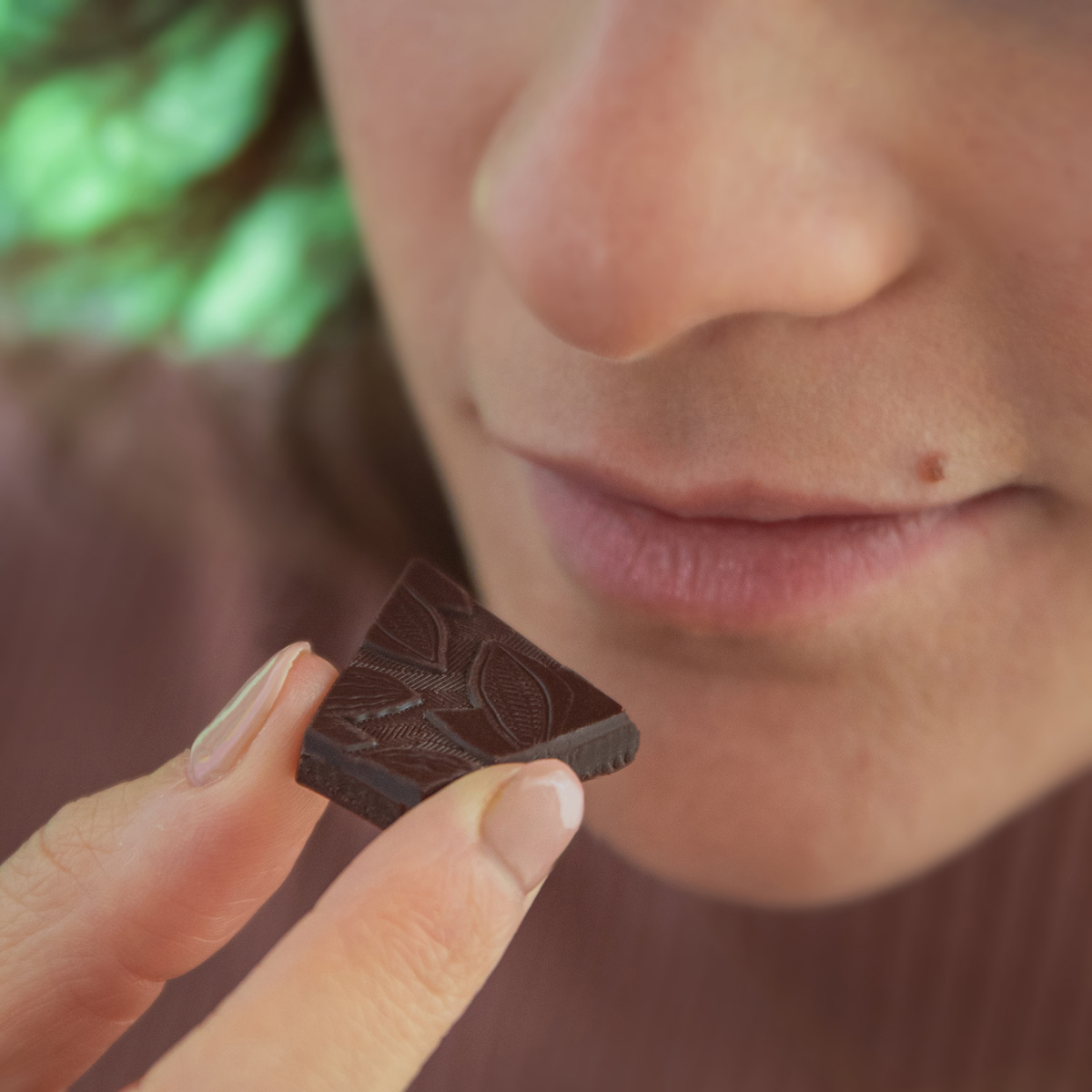 carreau tablette de chocolat noir manjari valrhona pret à être dégusté