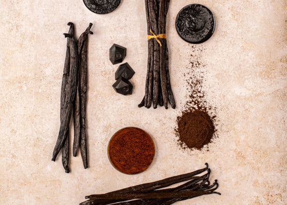 vanille sous toutes ses formes : gousses, poudre, pâte, tadoka de Norohy